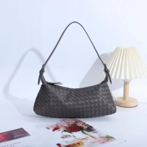 Woven Single Shoulder Bag